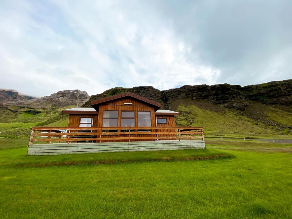Litla-Hof Guesthouse ภายนอก รูปภาพ